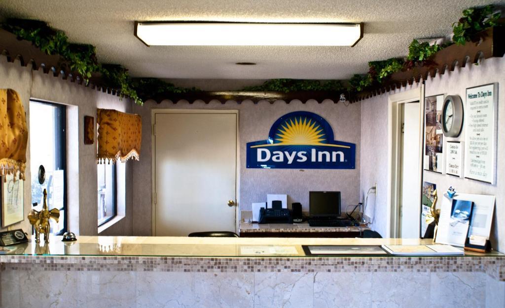 Days Inn By Wyndham Opelika Exterior foto